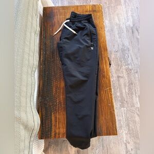 Men’s Vuori Transit Jogger.